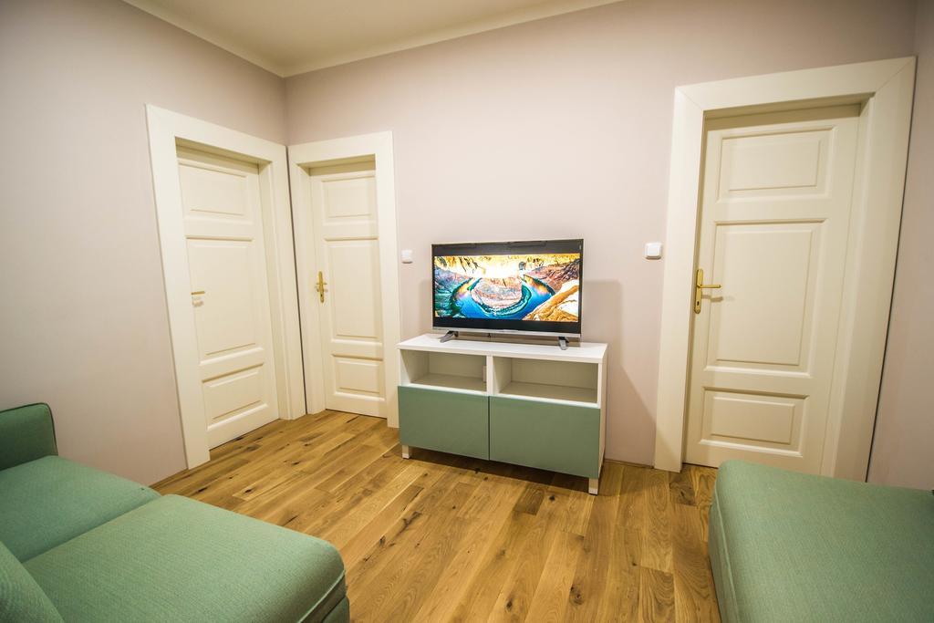 Unique Apt 250M From The Charles Bridge Praga Zewnętrze zdjęcie