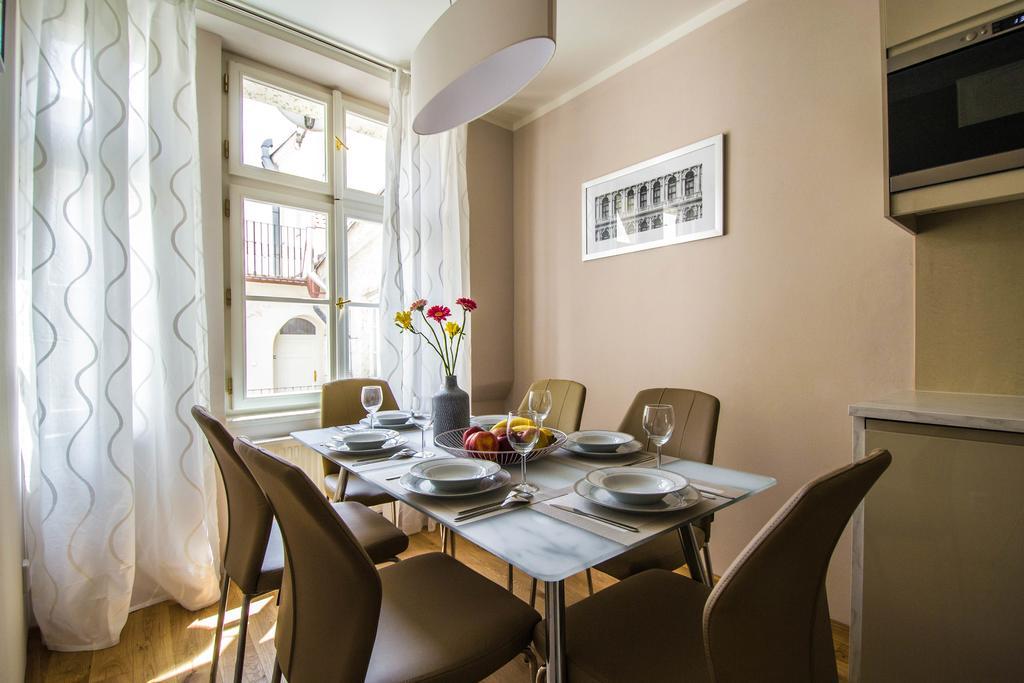 Unique Apt 250M From The Charles Bridge Praga Zewnętrze zdjęcie