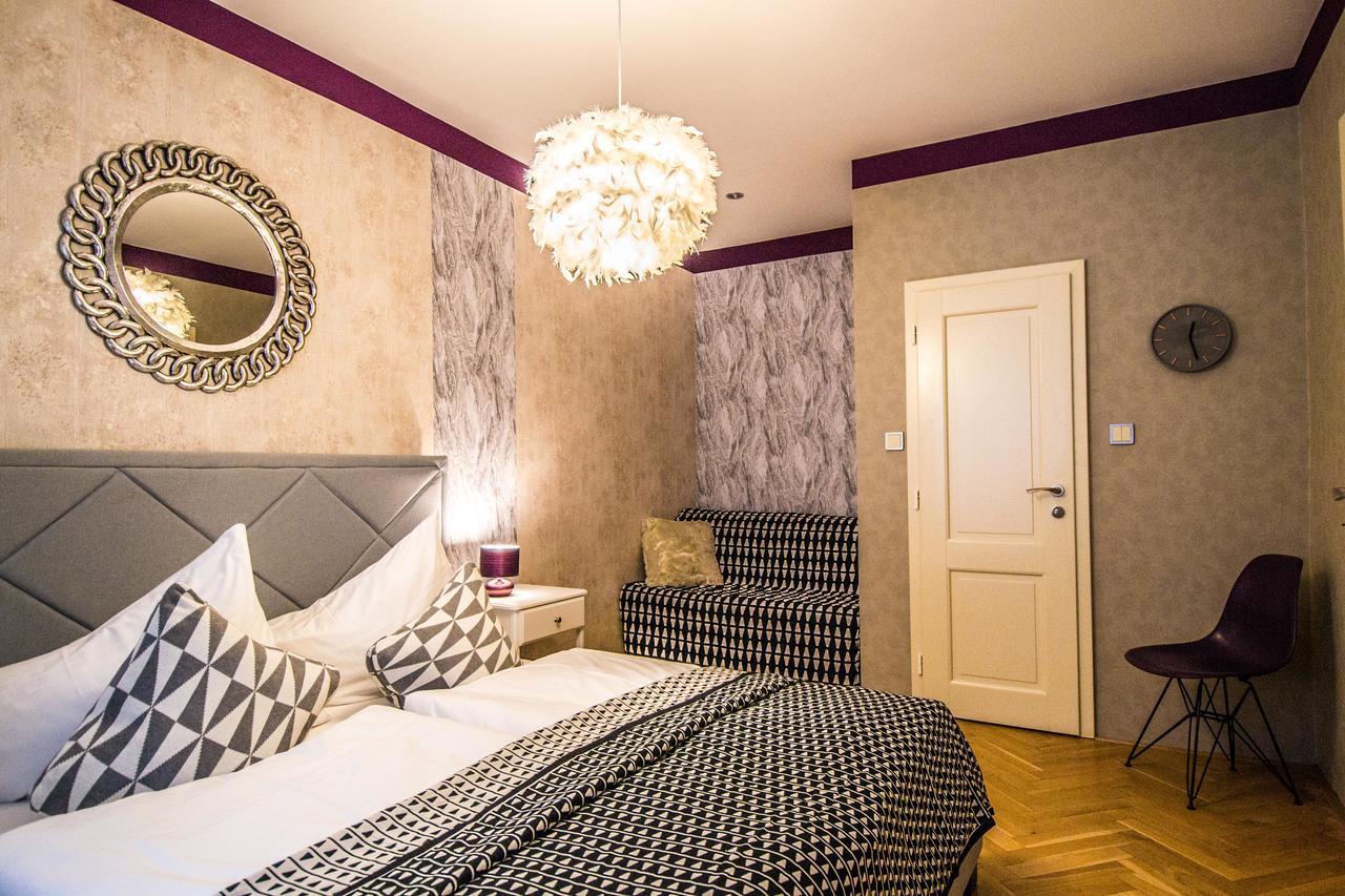 Unique Apt 250M From The Charles Bridge Praga Zewnętrze zdjęcie
